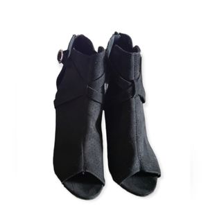 Madden NYC Bryin Style Ankle Boots NWOT